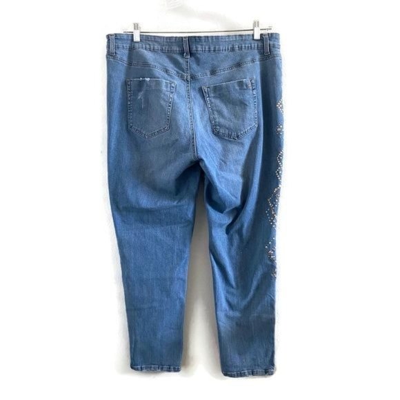 Jessica Simpson Mika Best Friend Relaxed skinny Jeans - Picture 7 of 11